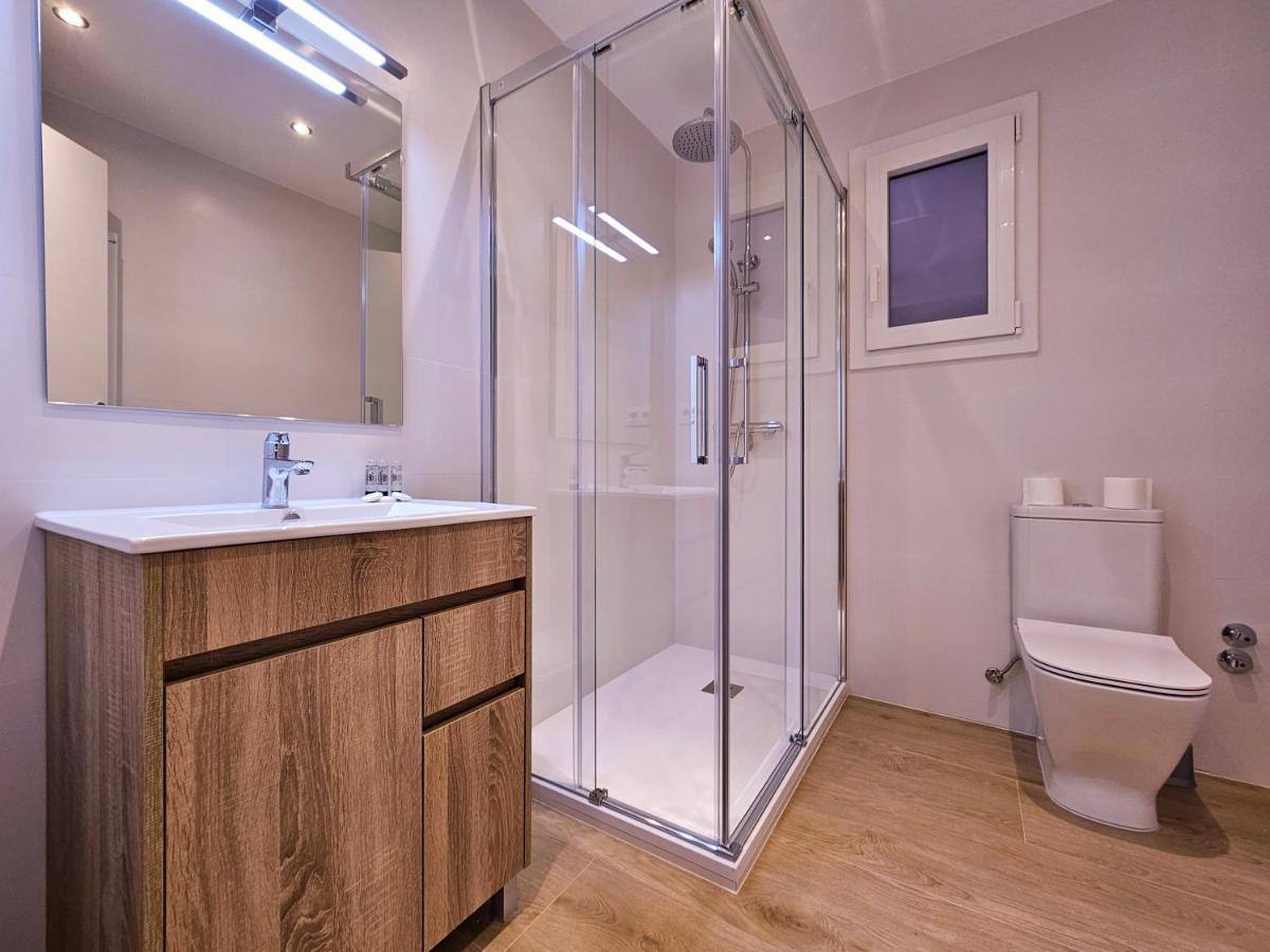 Classbedroom Park Gueell Apartment Barcellona Esterno foto