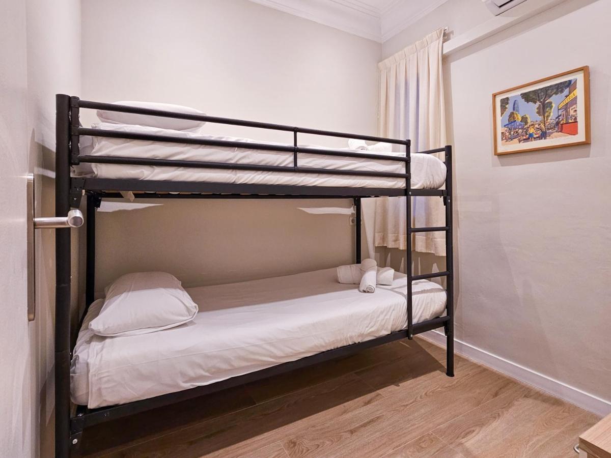 Classbedroom Park Gueell Apartment Barcellona Esterno foto